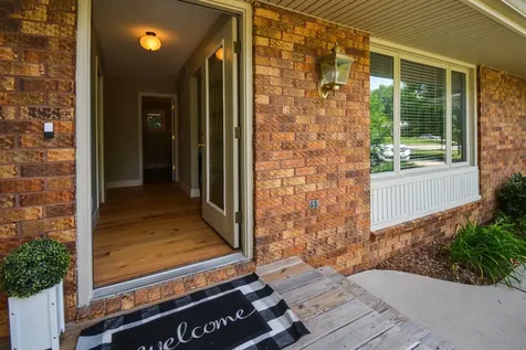 104 South Williamsburg Drive Bloomington IL 61704