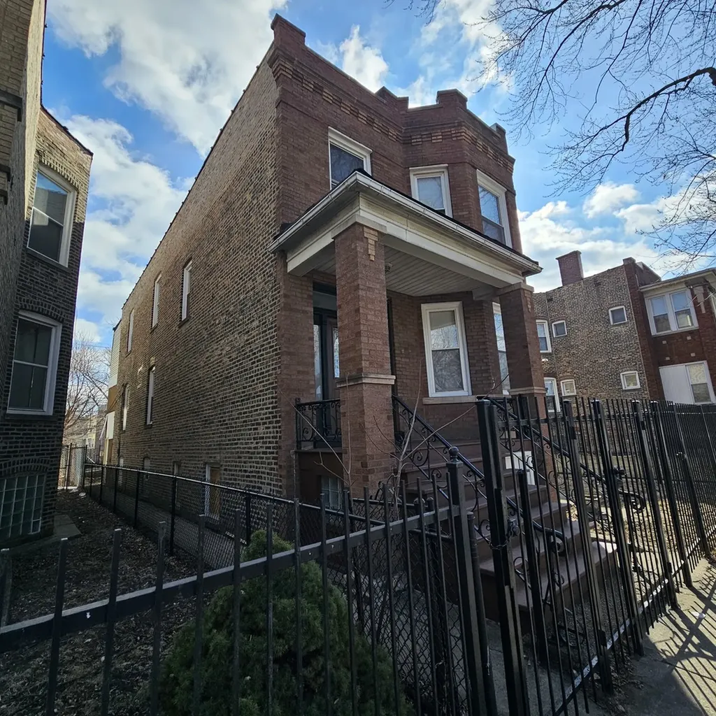 717 North Homan Avenue Chicago IL 60624