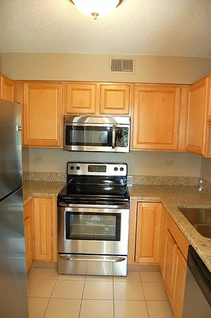 511 Aurora Avenue Naperville IL 60540