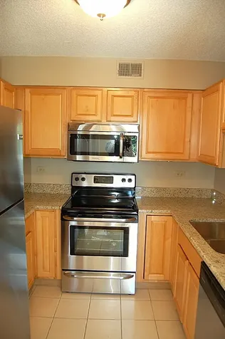 511 Aurora Avenue Naperville IL 60540