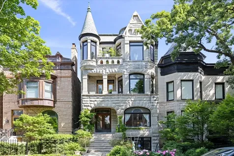 824 West Oakdale Avenue Chicago IL 60614