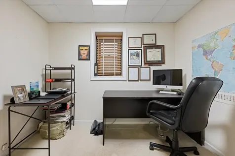 824 West Oakdale Avenue Chicago IL 60614