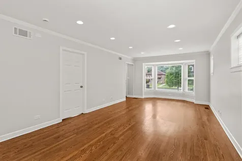 7254 North Osceola Avenue Chicago IL 60631