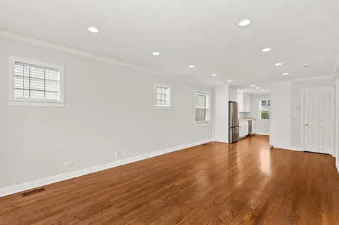 7254 North Osceola Avenue Chicago IL 60631