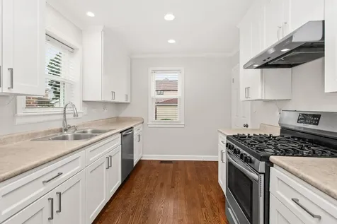 7254 North Osceola Avenue Chicago IL 60631