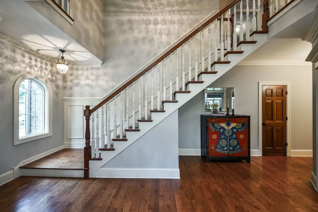 605 Thornwood Drive Naperville IL 60540