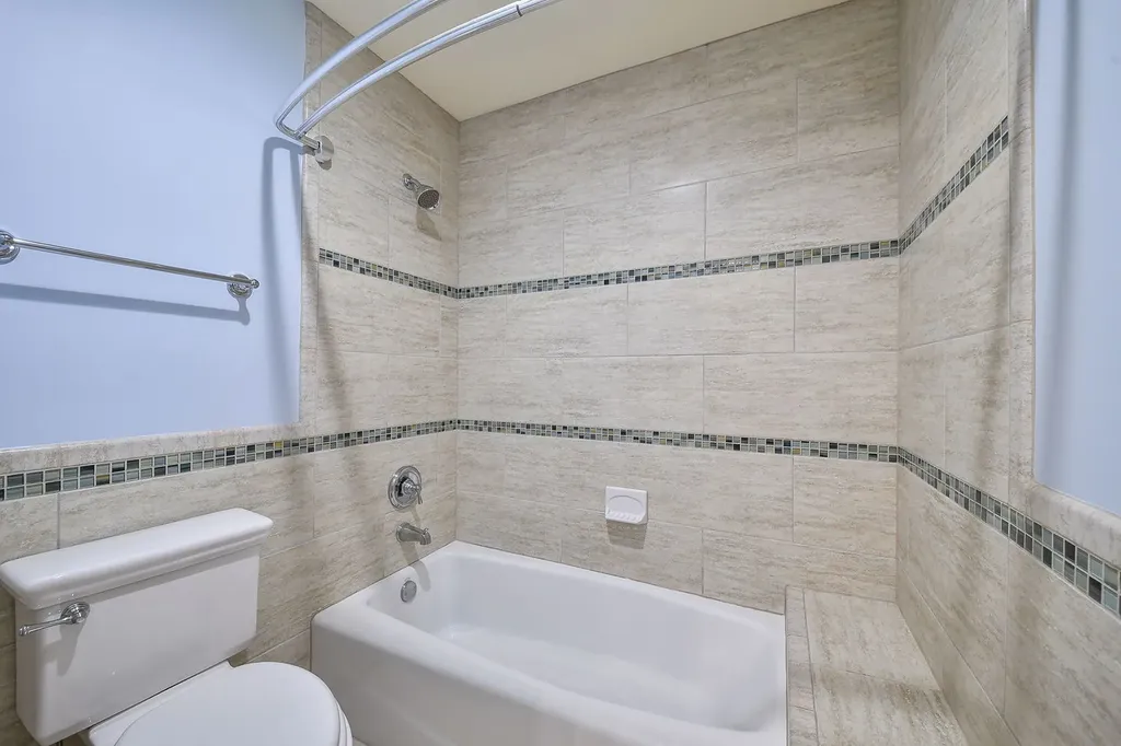 605 Thornwood Drive Naperville IL 60540