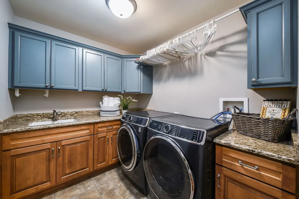 605 Thornwood Drive Naperville IL 60540