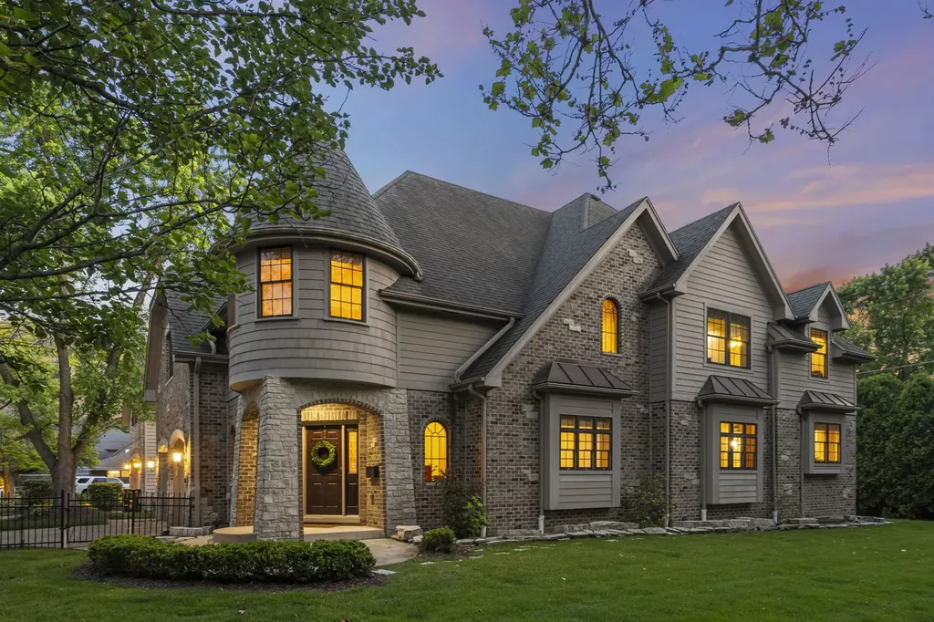 605 Thornwood Drive Naperville IL 60540