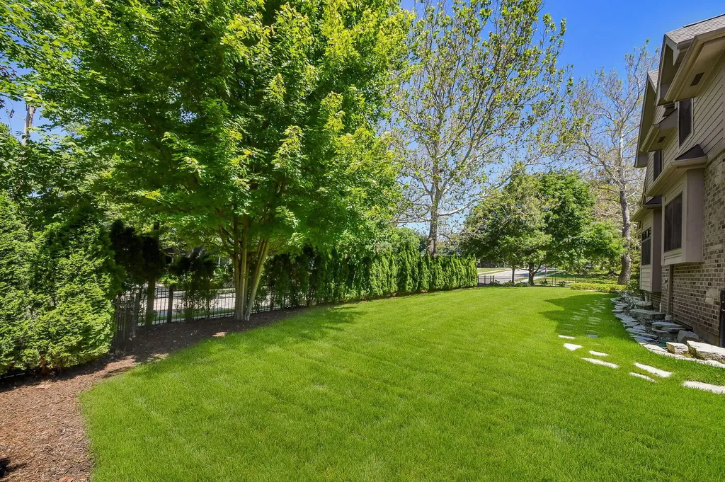 605 Thornwood Drive Naperville IL 60540