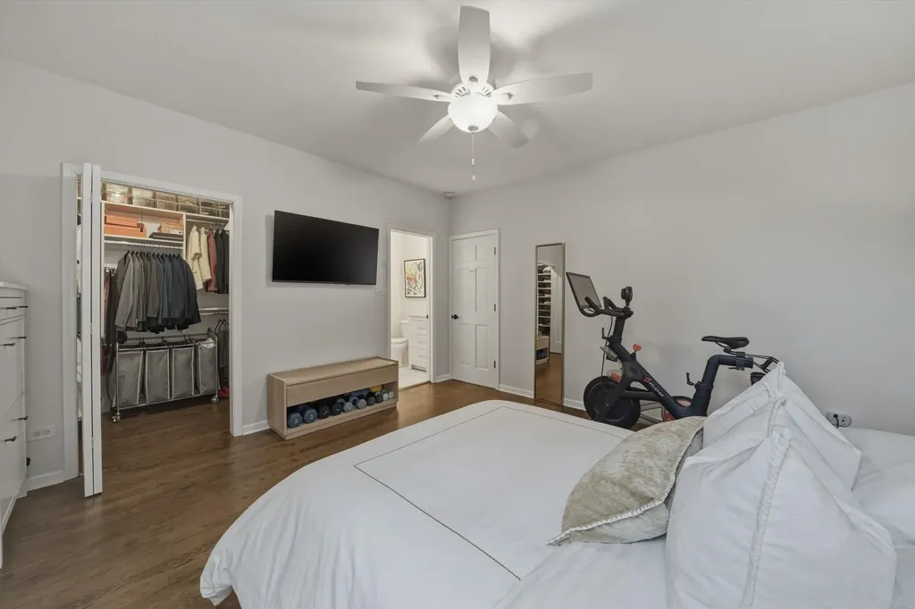 2234 North Racine Avenue Chicago IL 60614