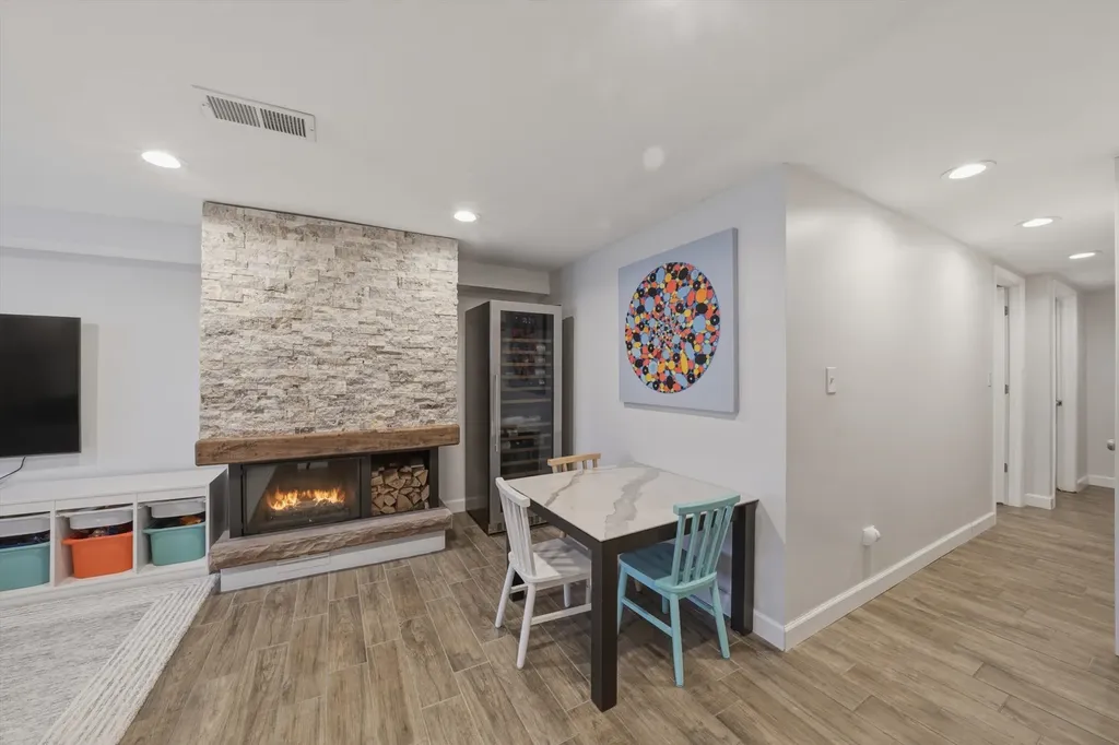 2234 North Racine Avenue Chicago IL 60614