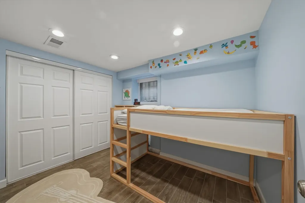 2234 North Racine Avenue Chicago IL 60614