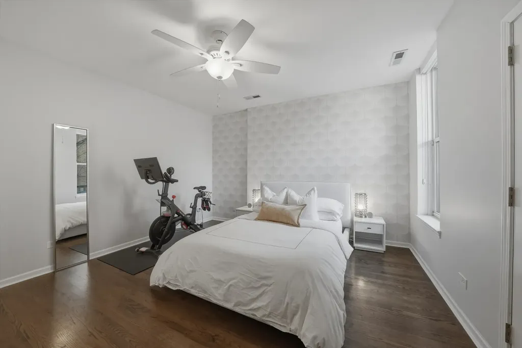 2234 North Racine Avenue Chicago IL 60614