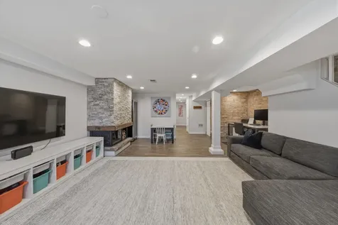 2234 North Racine Avenue Chicago IL 60614