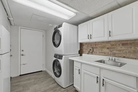 2234 North Racine Avenue Chicago IL 60614