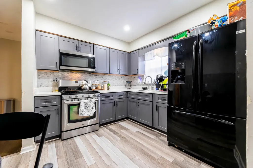 7124 South Kedzie Avenue Chicago IL 60629