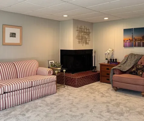 960 Alfini Drive Des Plaines IL 60016