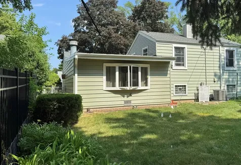 960 Alfini Drive Des Plaines IL 60016