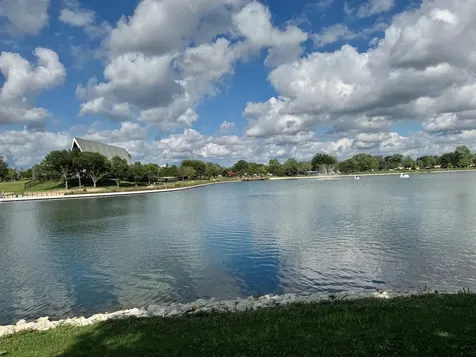 960 Alfini Drive Des Plaines IL 60016