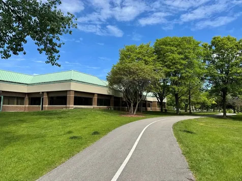 960 Alfini Drive Des Plaines IL 60016