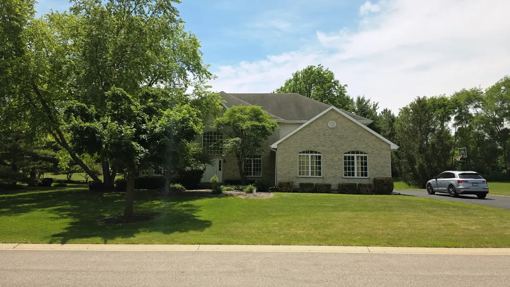4205 Alex Drive Crystal Lake IL 60012