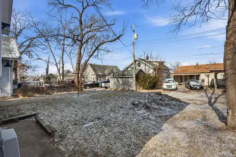 1117 19TH Avenue Rock Island IL 61201