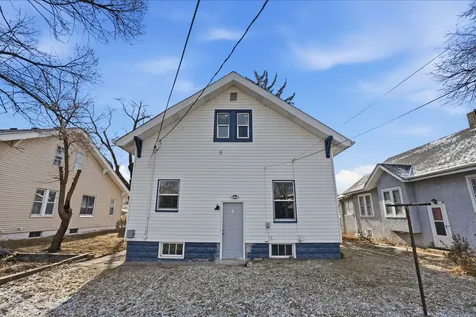 1117 19TH Avenue Rock Island IL 61201