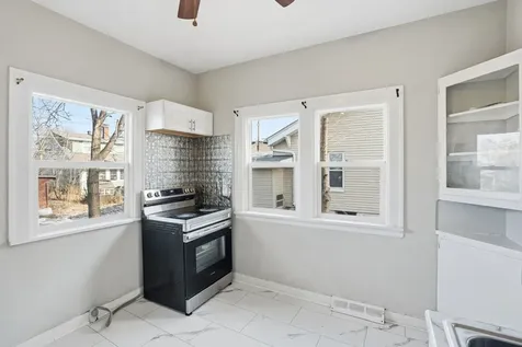1117 19TH Avenue Rock Island IL 61201