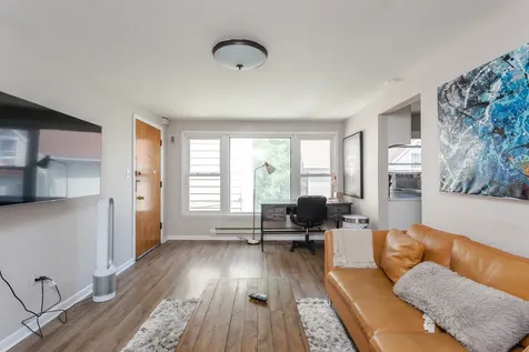 6427 North Hermitage Avenue Chicago IL 60626