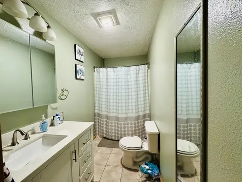 1006 Diamond Street Benton IL 62812