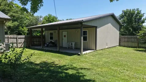 1006 Diamond Street Benton IL 62812