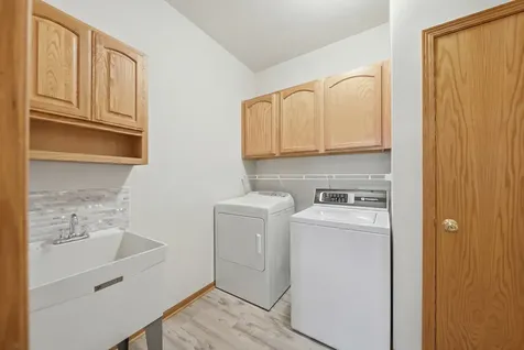 1676 Overlook Drive Dixon IL 61021