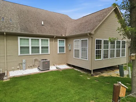 1676 Overlook Drive Dixon IL 61021
