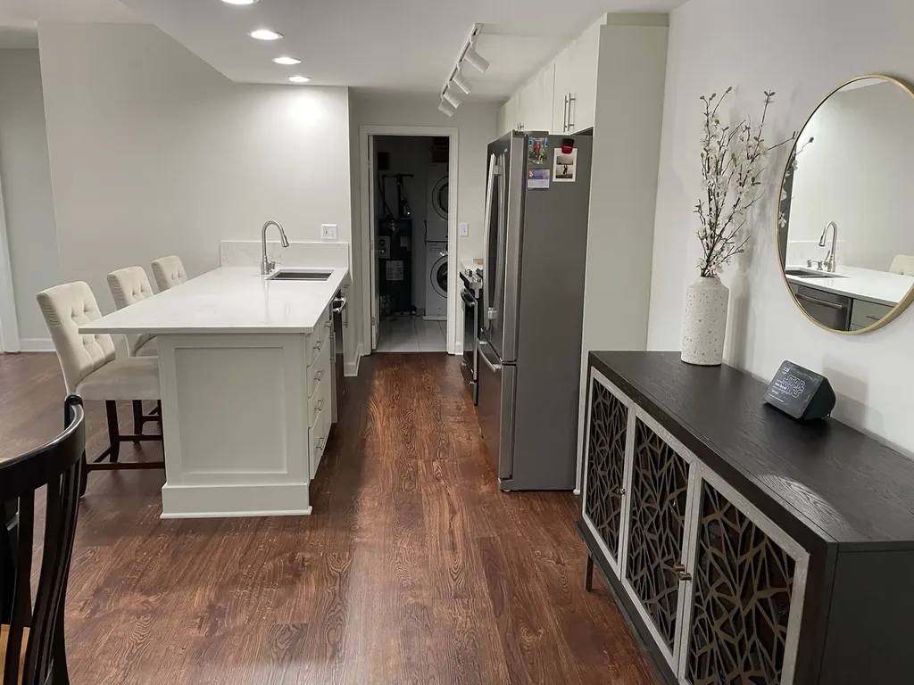 680 North Green Street Chicago IL 60642