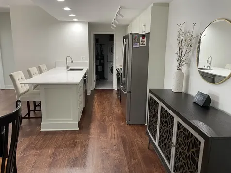 680 North Green Street Chicago IL 60642