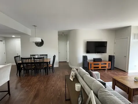 680 North Green Street Chicago IL 60642