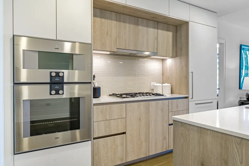 211 North Harbor Drive Chicago IL 60601