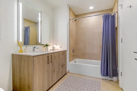 211 North Harbor Drive Chicago IL 60601