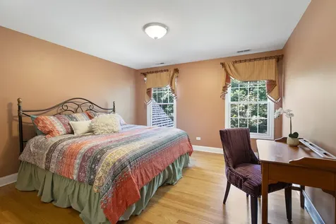 7541 Bittersweet Drive Gurnee IL 60031