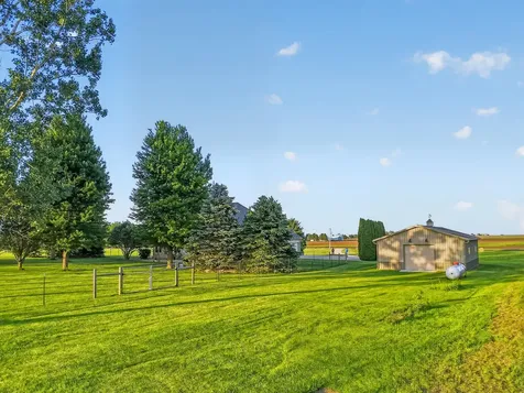 23401 Lucas Road Dekalb IL 60115