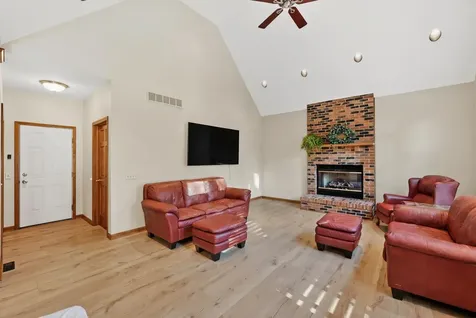 23401 Lucas Road Dekalb IL 60115