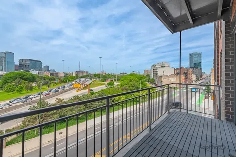 859 West Erie Street Chicago IL 60642