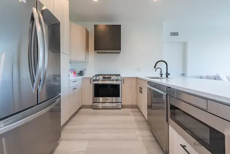 859 West Erie Street Chicago IL 60642