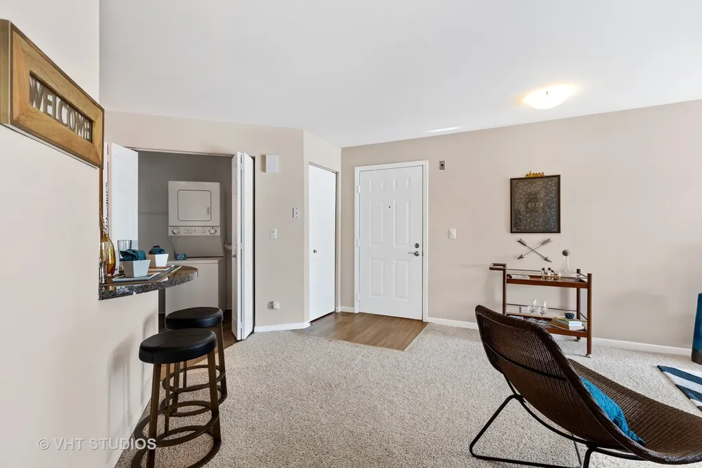 1627 Westminster Drive Naperville IL 60563