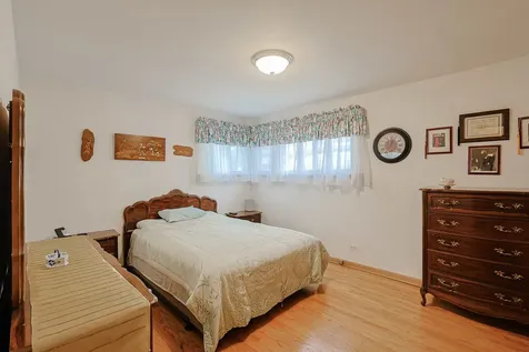 5505 Keeney Street Morton Grove IL 60053