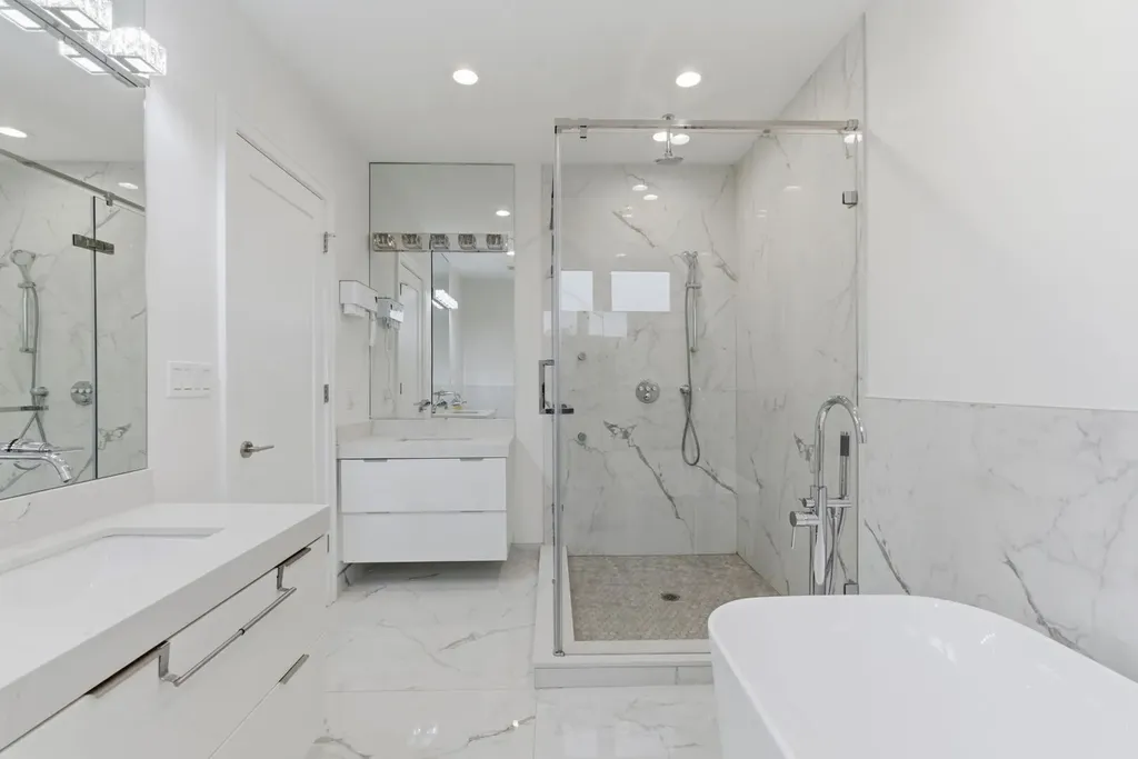 6227 D South Ellis Avenue Chicago IL 60637