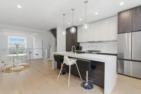 6227 D South Ellis Avenue Chicago IL 60637