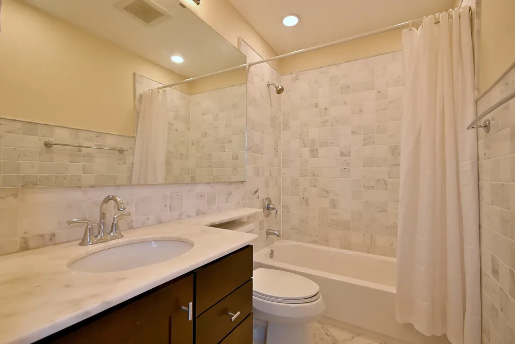2350 North Sayre Avenue Chicago IL 60707