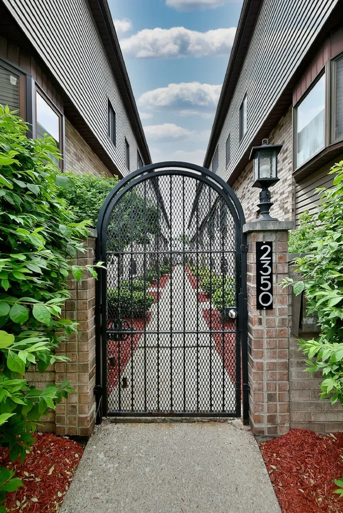 2350 North Sayre Avenue Chicago IL 60707